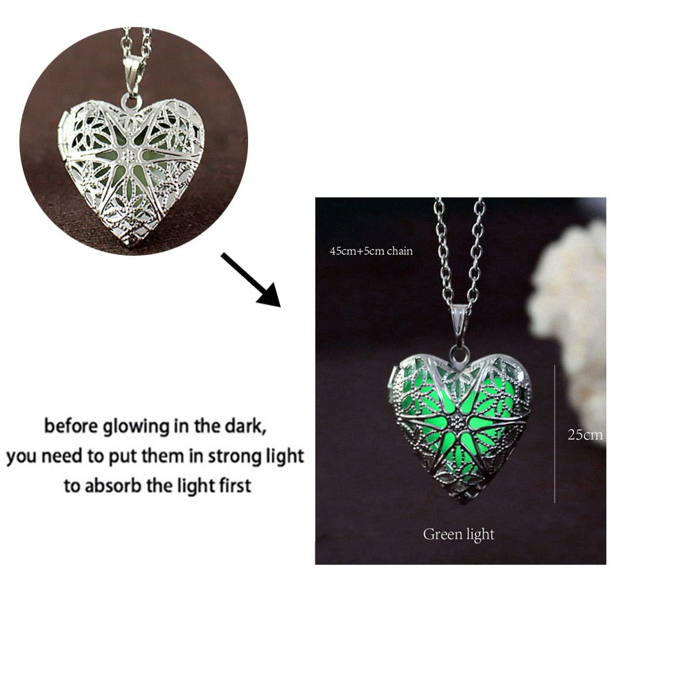 Luminous necklaces and pendants